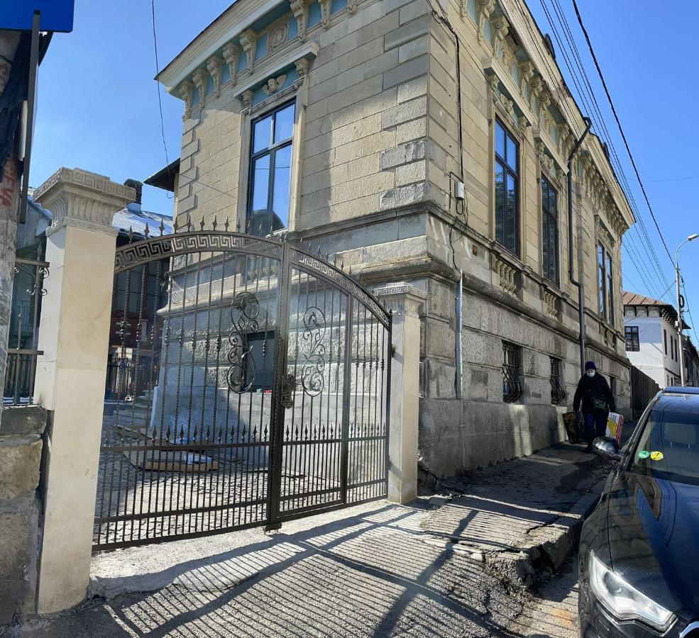 Casa Continentelor 호텔 큼풀룬그 외부 사진