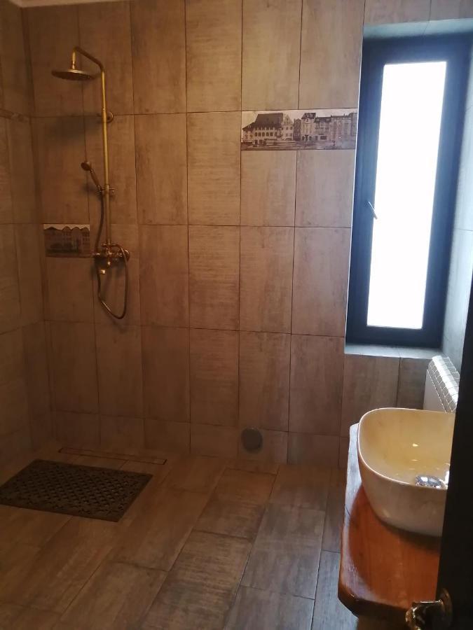 Casa Continentelor 호텔 큼풀룬그 외부 사진
